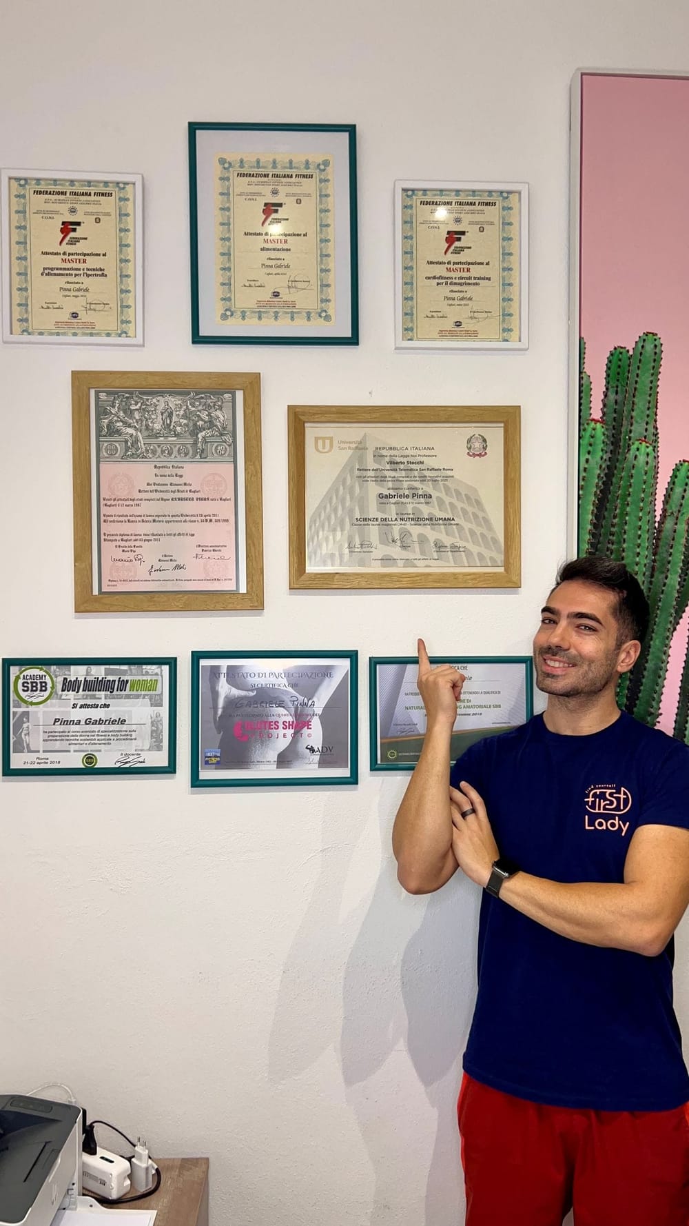 Gabriele Pinna con tutte le sue certificazioni in salute e fitness femminile