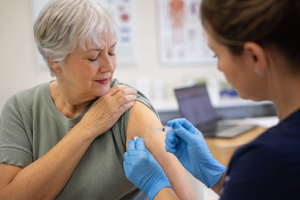High-Dose Flu Vaccines Linked to Lower Alzheimer’s Risk, New Study Finds