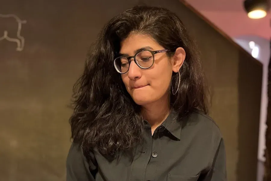 I’m at the casino and I want to Post image