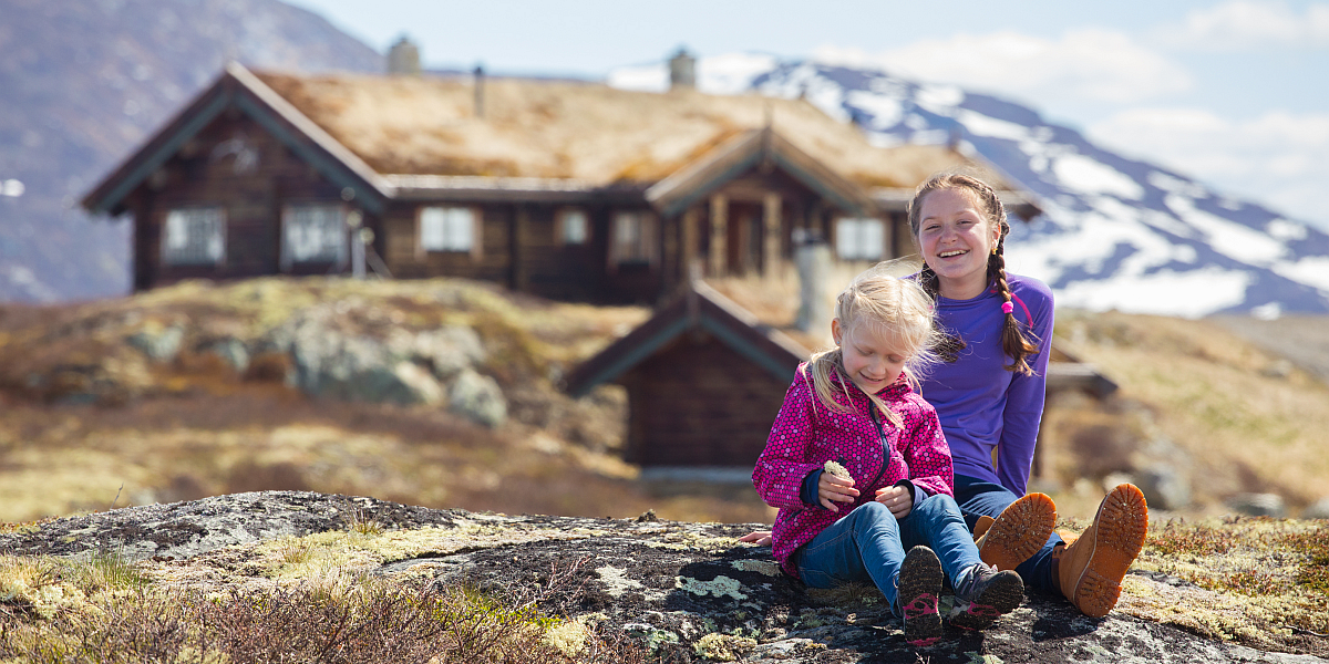 Begynner å bli pinlig, klar tale fra Buchardt, mest populære campingplasser,..