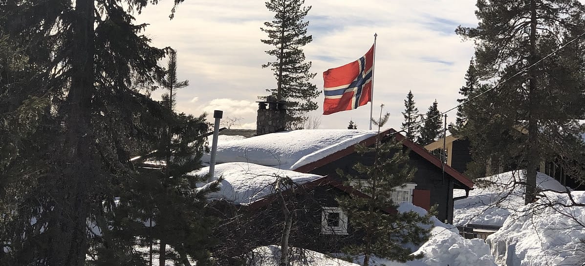 Hyttelandet, samisk reiselivsstrategi, hotellplaner, bompenger over Trollstigen, krympende skisesong,..