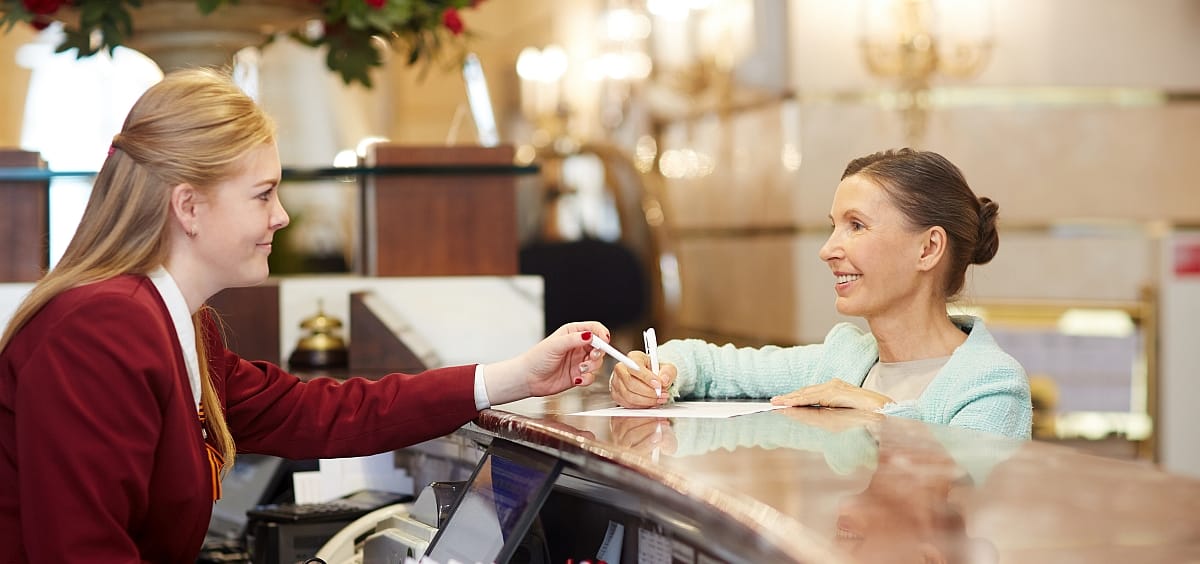 Hotellboomen fortsetter, cruiseskipene slipper unna, sjokkerende taxiregning, «nytteby» framfor hytteby,..